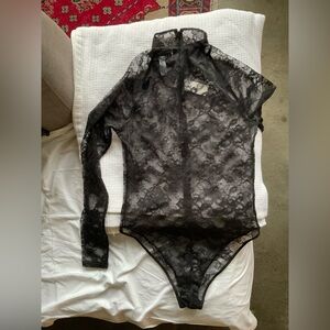 Fleur du Mal Black Sheer Lace Long-Sleeve Mock-neck Bodysuit